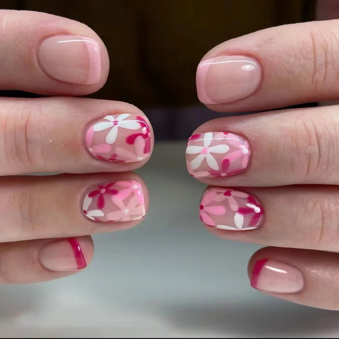 Floral Almond Press-On Nails Set